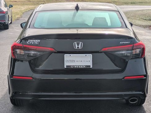 Used 2023 Honda Civic Sport image 5