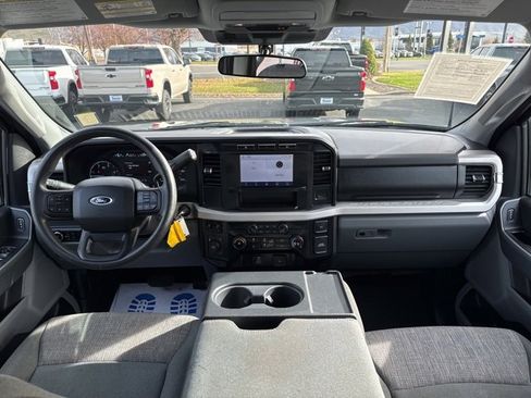 Used 2024 Ford F250 XLT image 15