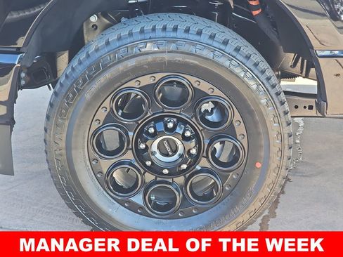 New 2026 Ford F250 Lariat w/ Black Appearance Package image 36