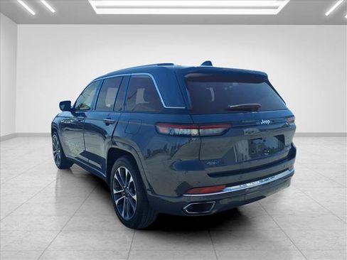 Used 2022 Jeep Grand Cherokee Overland AWD/4WD image 8