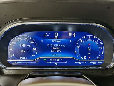 Certified 2023 Chevrolet Suburban Z71 w/ Luxury Package image 10