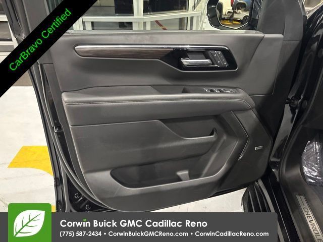 Certified 2025 Chevrolet Tahoe Premier AWD/4WD image 15