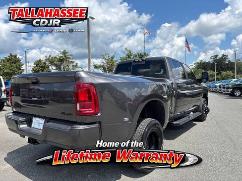 New 2026 RAM 3500 Big Horn AWD/4WD image 3
