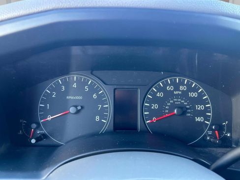 Used 2021 Nissan NV 2500 S image 25