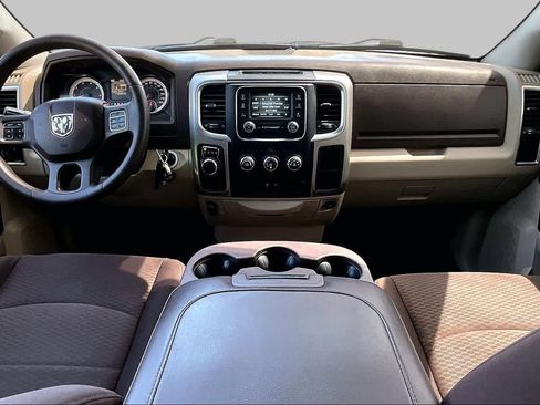Used 2016 RAM 1500 Classic SLT RWD image 16