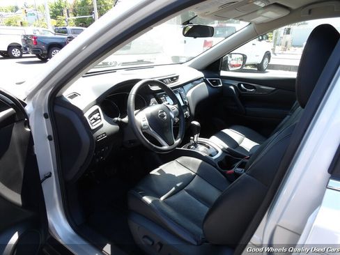 Used 2015 Nissan Rogue SL AWD/4WD image 12