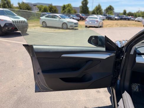 Used 2023 Tesla Model 3 Performance AWD/4WD image 10