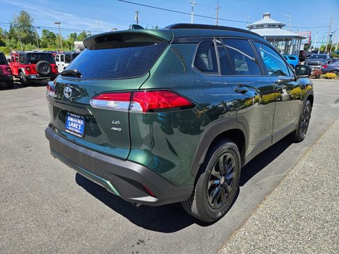 Used 2023 Toyota Corolla Cross LE w/ Moonroof Package AWD/4WD image 5