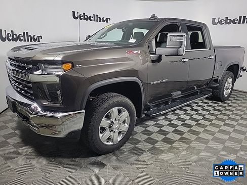 Used 2020 Chevrolet Silverado 2500 LTZ w/ LTZ Premium Package image 3