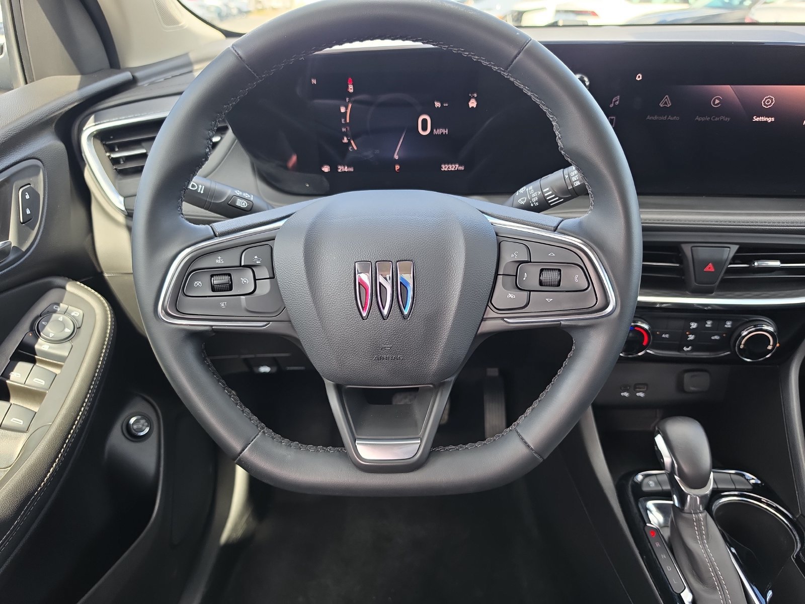 Used 2024 Buick Encore GX Sport Touring FWD image 10
