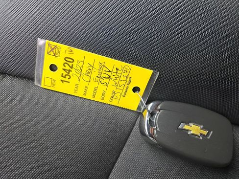 Used 2023 Chevrolet Equinox RS image 33