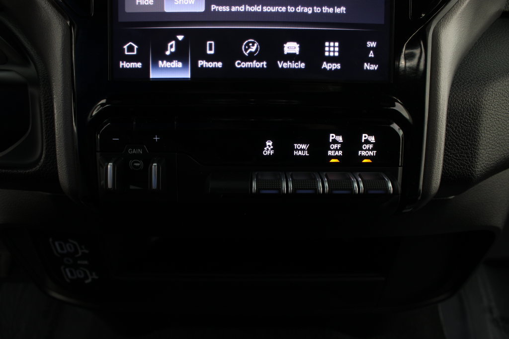Used 2026 RAM 2500 Big Horn AWD/4WD image 7
