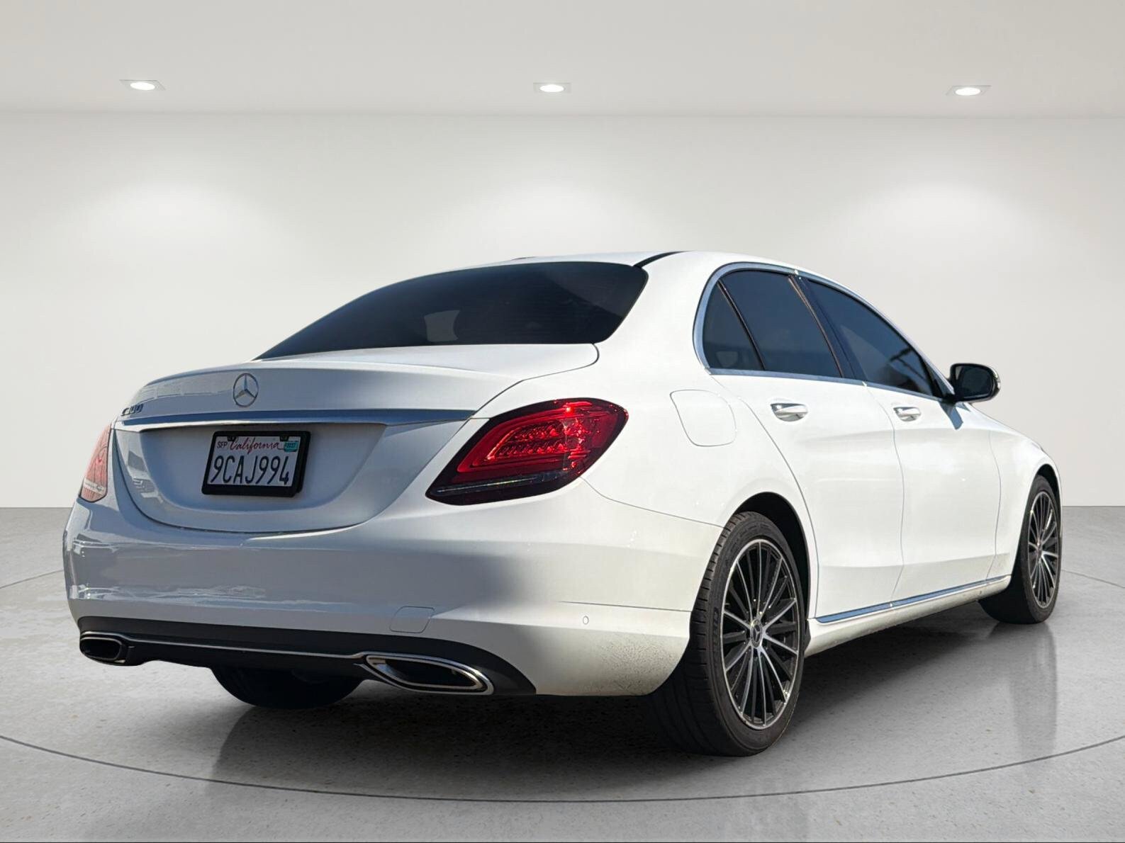 Used 2021 Mercedes-Benz C 300 Sedan image 4