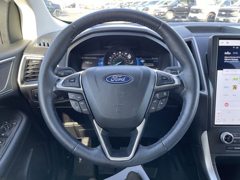 Used 2024 Ford Edge SEL w/ Convenience Package image 19