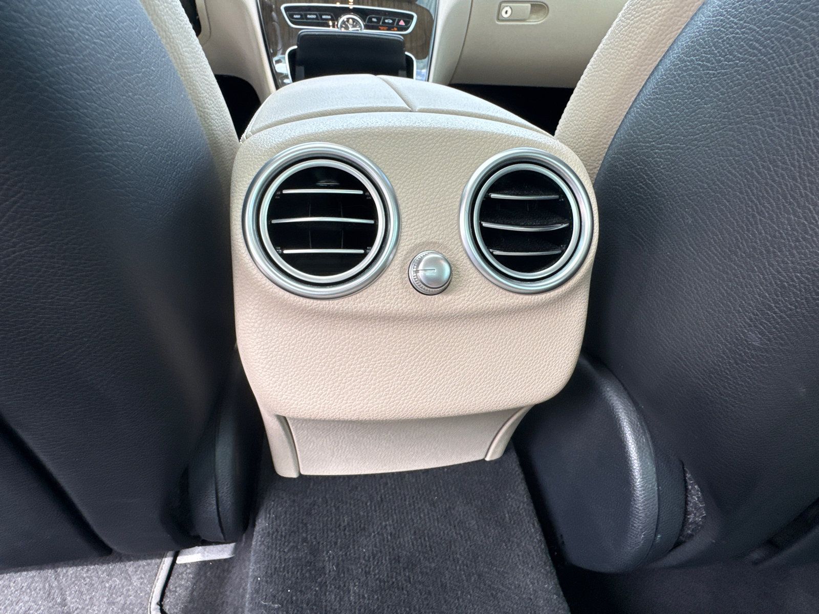 Used 2021 Mercedes-Benz C 300 Sedan image 24
