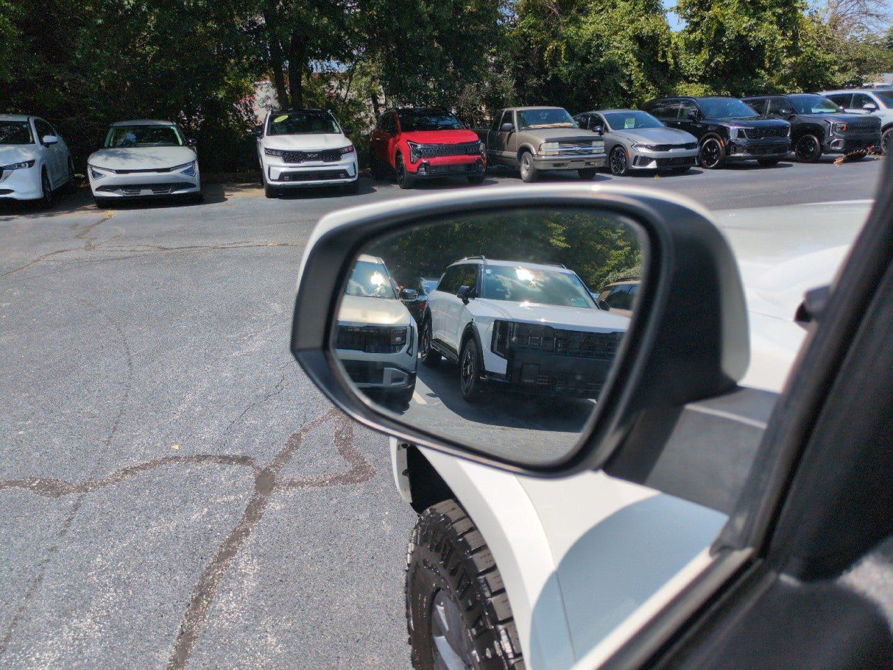 Used 2023 Toyota Tacoma SR5 w/ Technology Package AWD/4WD image 11
