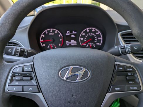 Used 2021 Hyundai Accent SEL image 20