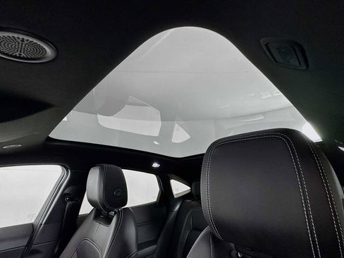 Used 2024 Jaguar E-PACE R-Dynamic SE image 13