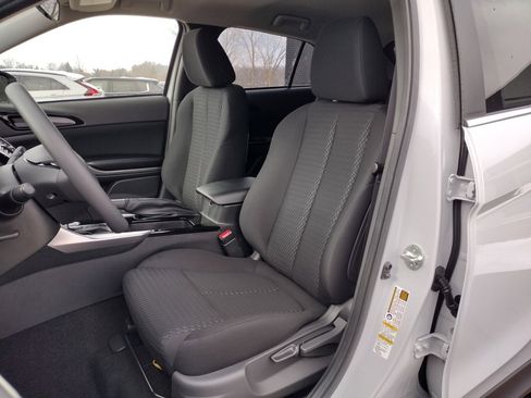 New 2026 Mitsubishi Eclipse Cross LE image 6