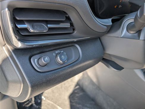 New 2026 Buick Envista Preferred image 18