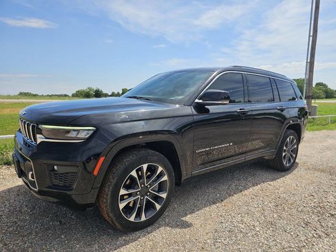 Used 2021 Jeep Grand Cherokee L Overland w/ Luxury Tech Group IV AWD/4WD image 1