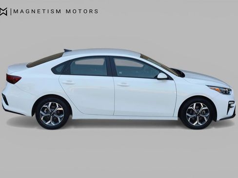 Used 2021 Kia Forte LXS image 3