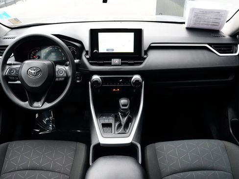 Used 2024 Toyota RAV4 XLE image 16