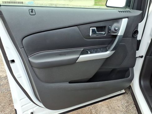 Used 2013 Ford Edge SEL FWD image 14