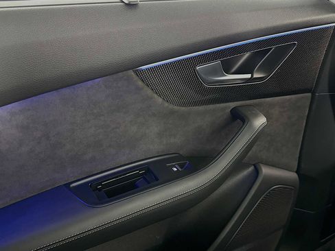 Used 2022 Audi SQ7 Premium Plus image 26