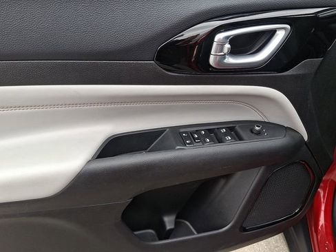 Used 2025 Jeep Compass Limited image 12