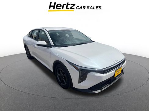 Used 2025 Kia K4 LXS FWD image 1