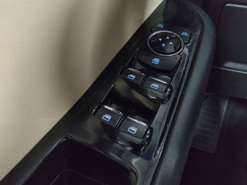 Used 2018 Ford Edge SEL w/ Equipment Group 201A FWD image 27