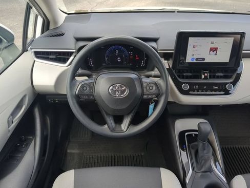 Used 2026 Toyota Corolla LE FWD image 17