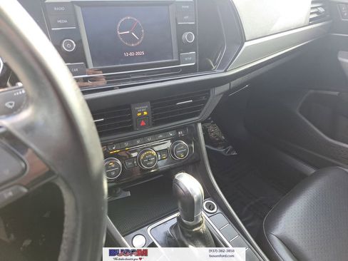 Used 2019 Volkswagen Jetta R-Line image 16