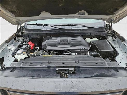 Used 2024 Nissan Titan PRO-4X w/ Pro-4x Convenience Package image 23