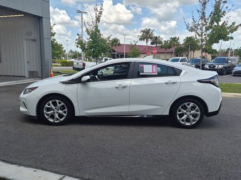 Used 2018 Chevrolet Volt Premier w/ Driver Confidence Package image 9