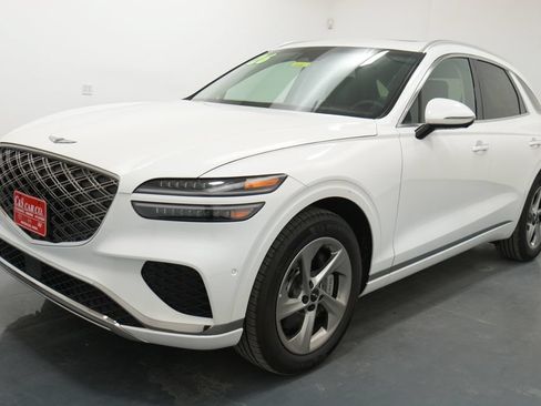 New 2026 Genesis GV70 2.5T Advanced w/ G1 Accessory Package AWD/4WD image 3