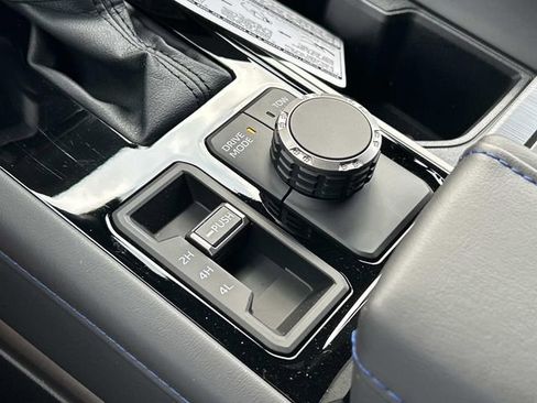 New 2026 Toyota Tundra Platinum AWD/4WD image 31