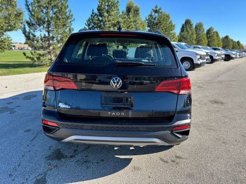 Used 2022 Volkswagen Taos S image 5