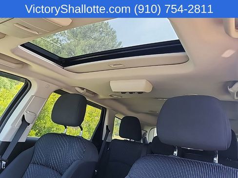Used 2017 Dodge Journey Crossroad FWD image 14