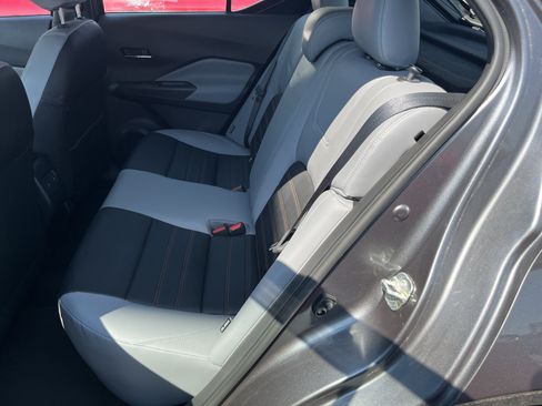 Used 2024 Nissan Kicks SR w/ SR Premium Package FWD image 18