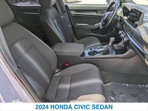 Used 2024 Honda Civic Sport image 25