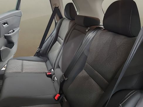 Used 2025 Nissan Rogue SV FWD image 15