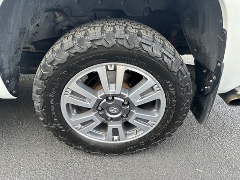 Used 2021 Toyota Tundra 1794 Edition AWD/4WD image 27
