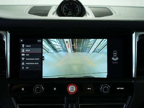 New 2025 Porsche Macan image 19