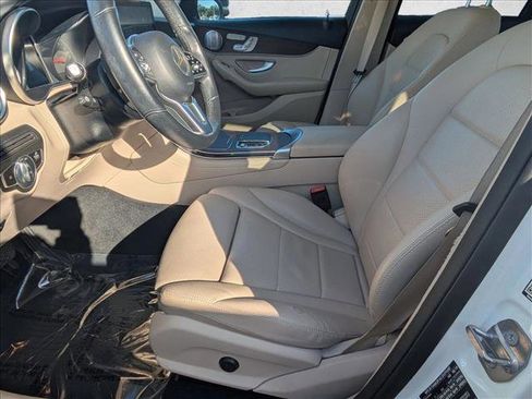 Used 2020 Mercedes-Benz GLC 300 4MATIC image 15