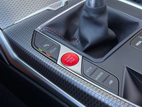 Used 2023 BMW M2 w/ Lighting Package RWD image 29