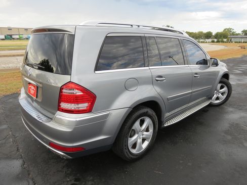 Used 2010 Mercedes-Benz GL 450 4MATIC image 6