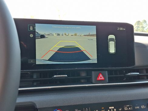 New 2026 Kia Carnival EX FWD image 16