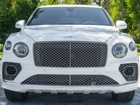 Used 2021 Bentley Bentayga image 14